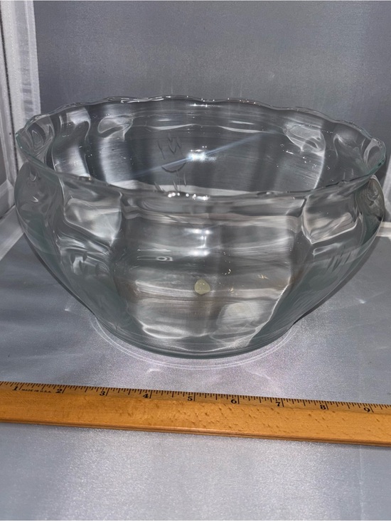 Princess House Other - VTG Princess House Crystal 9" Salad Bowl Heritage Etched With Beveled Scalloped